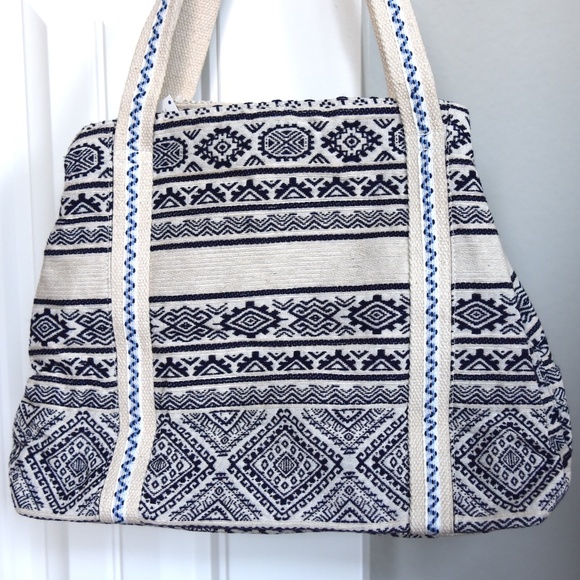 NWT America & Beyond Blue and White Embroidered Tote Bag